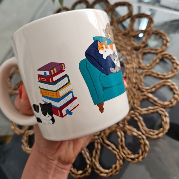 Set of four cat mugs, cat lovers memorabilia - Picture 4 of 5
